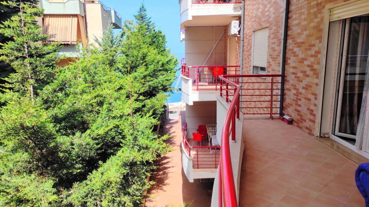 Celeste Bay Apartment Vlorë Esterno foto