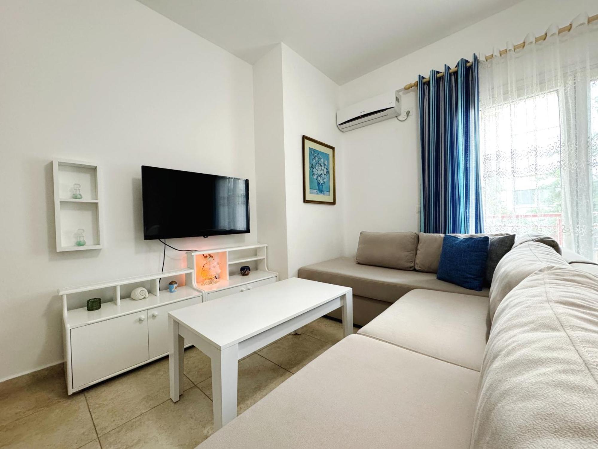 Celeste Bay Apartment Vlorë Esterno foto